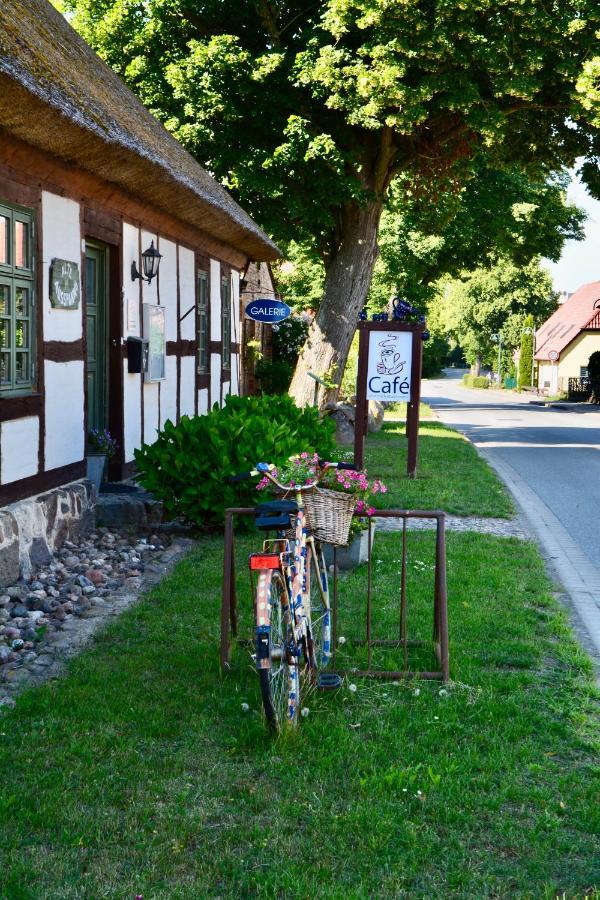 Alte Ausspanne Walkendorf Ngoại thất bức ảnh